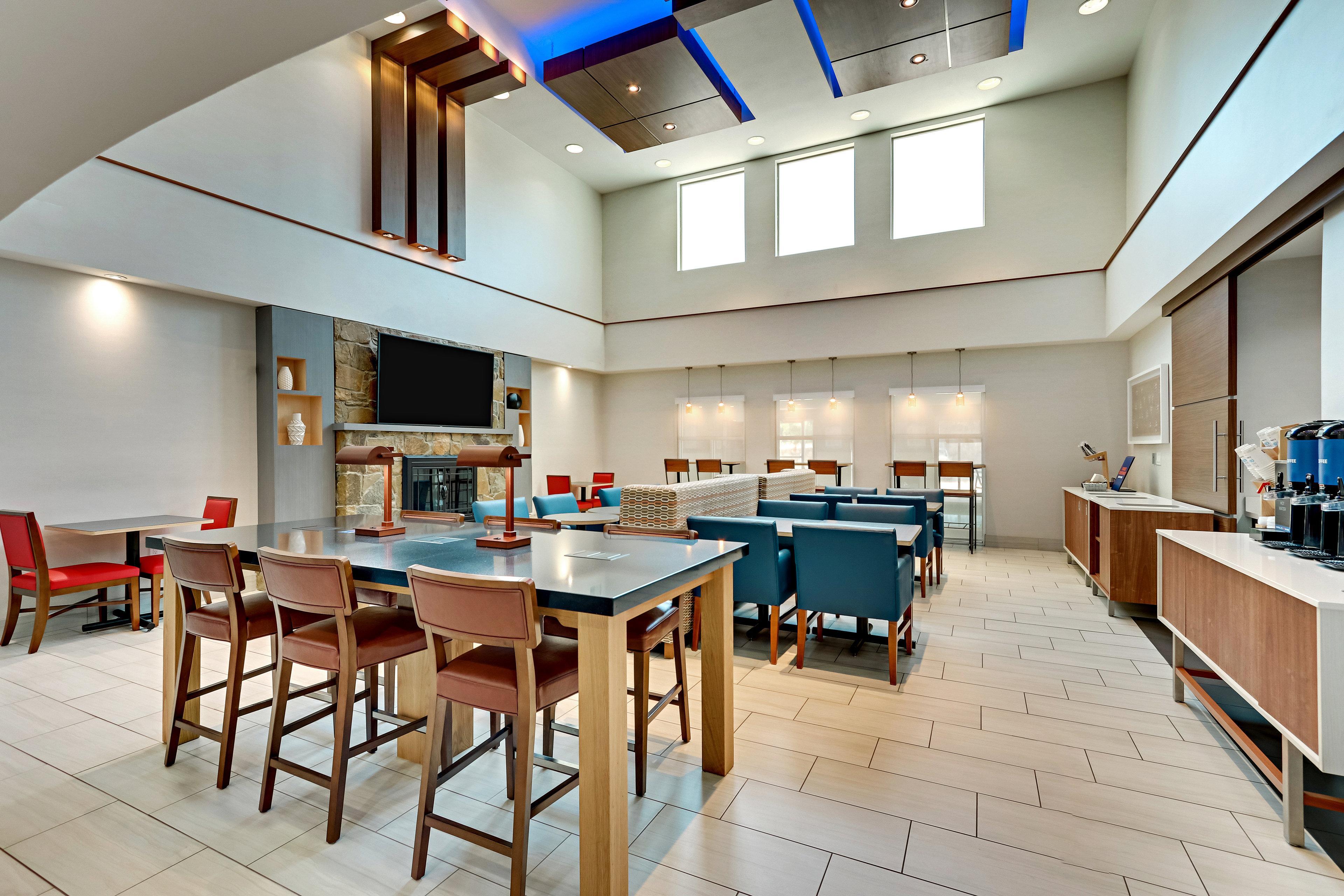 Holiday Inn Express Hotel And Suites Weatherford By Ihg Екстериор снимка