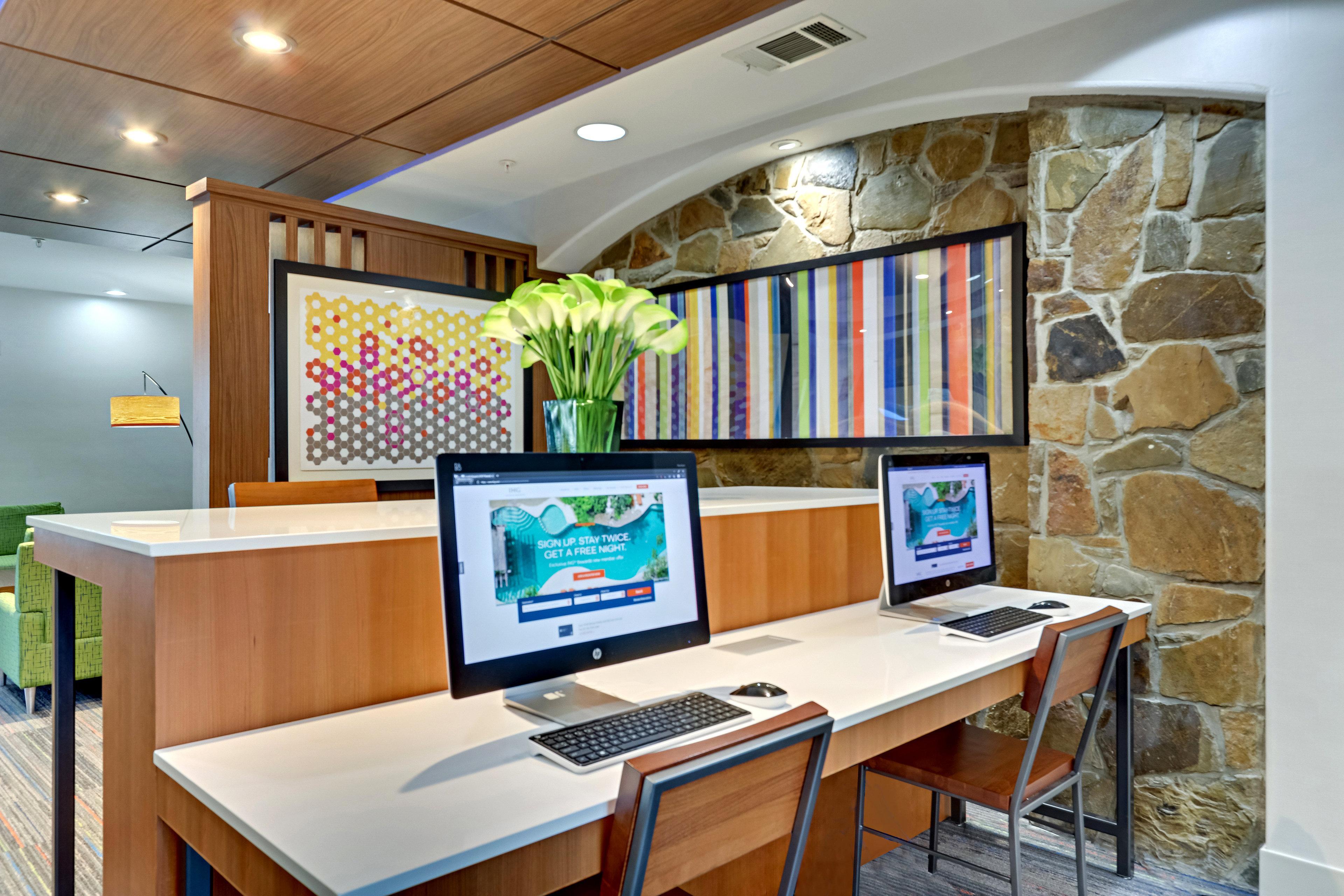 Holiday Inn Express Hotel And Suites Weatherford By Ihg Екстериор снимка